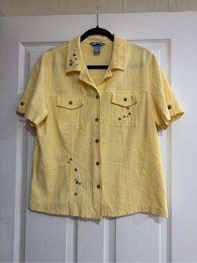 Koret Yellow Short-Sleeve Embroidered Button-Down Shirt